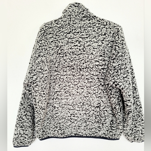 Express Women's Chunky Sherpa Pullover Sweater 3/4 Zip Gray Small Oversized - Picture 11 of 16